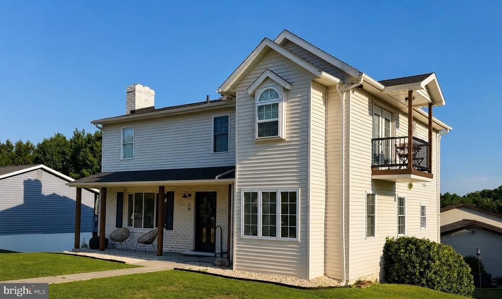 29 COLONIAL DRIVE, HANOVER, PA 17331