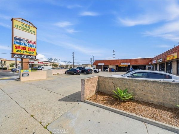15802 Hawthorne, Lawndale, CA 90260