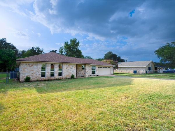 13004 Running Deer TRL, Manchaca, TX 78652