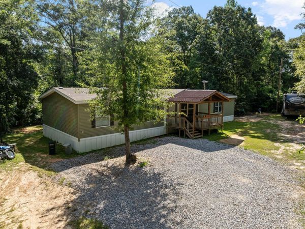 42 Sweet Home Ln., Poplarville, MS 39470