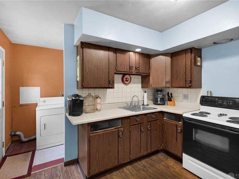 111 Jetta Drive, Camden, OH 45311 Photo 12