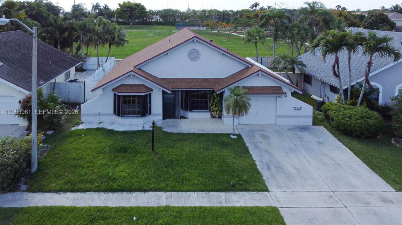 22738 Pickerel Cir, Boca Raton, FL 33428 Photo