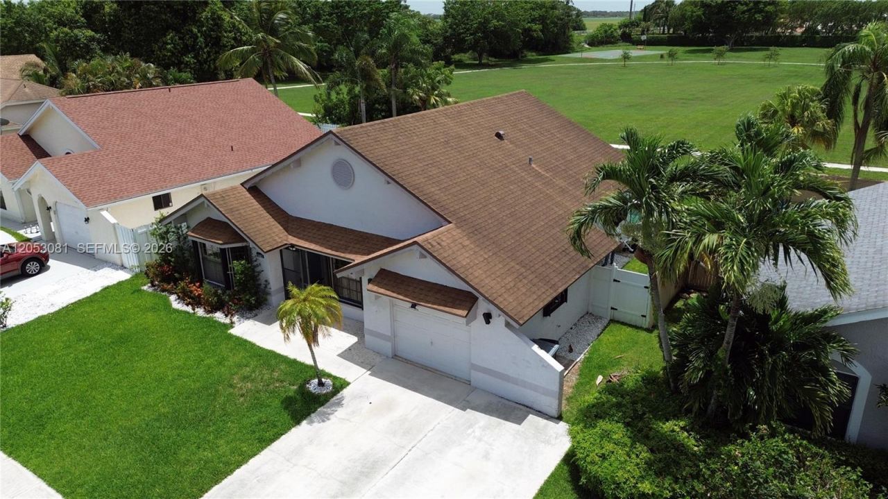 22738 Pickerel Cir, Boca Raton, FL 33428 Photo