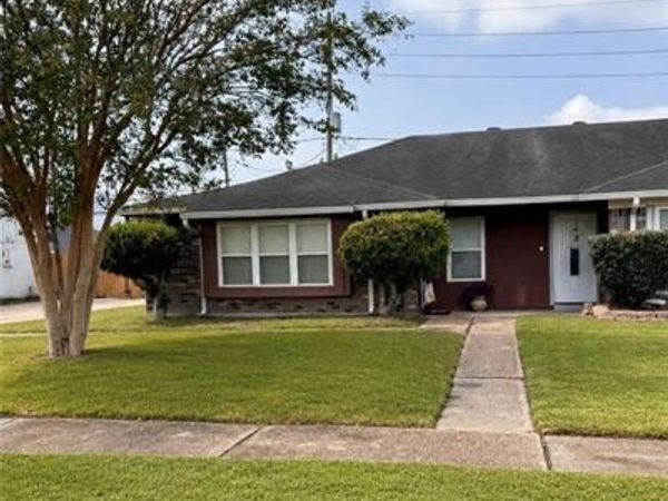 2409 VIRGINIAN COLONY Avenue, LaPlace, LA 70068
