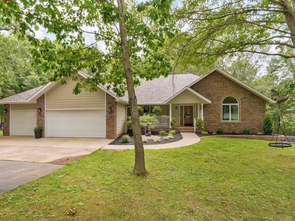 264 W Farm Road 82 , Springfield, MO 65803
