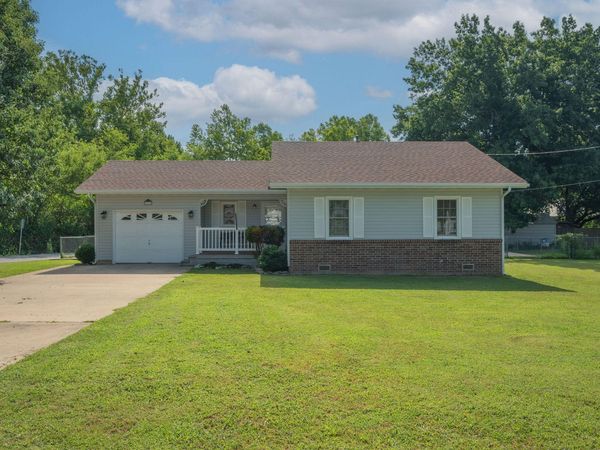 111 Amber Street , Cassville, MO 65625