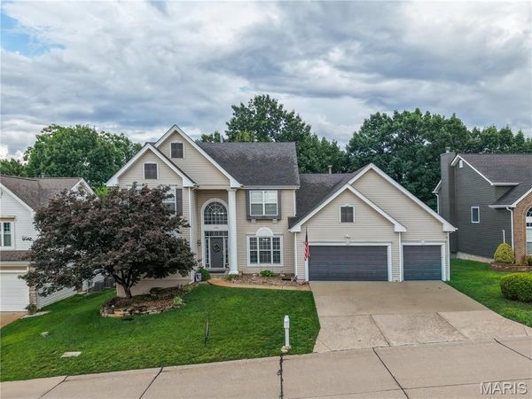 5090 Romaine Spring Drive, Fenton, MO 63026