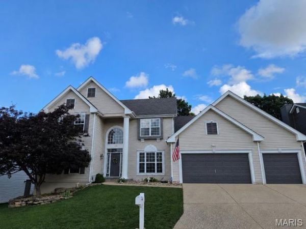5090 Romaine Spring Drive, Fenton, MO 63026