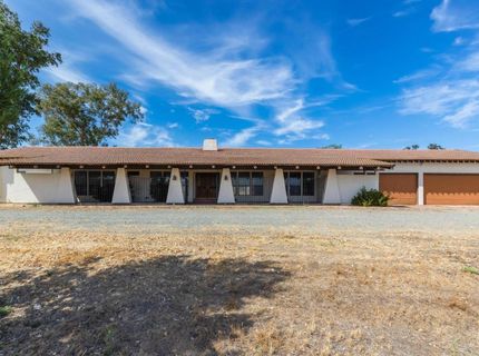 19997-19985 E Liberty Rd, Clements, CA 95227 Photo