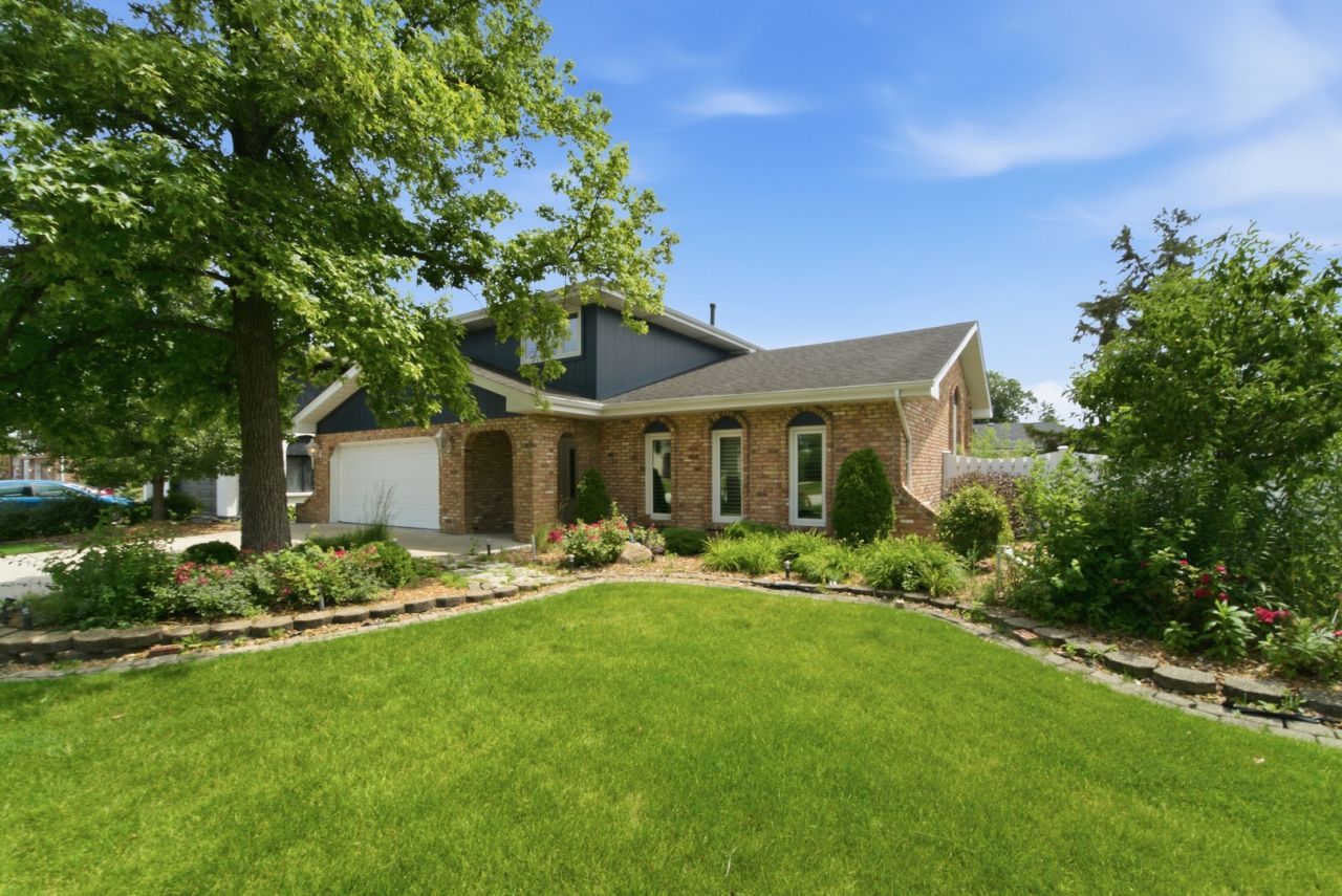 1939 E 170th Place , South Holland, IL 60473