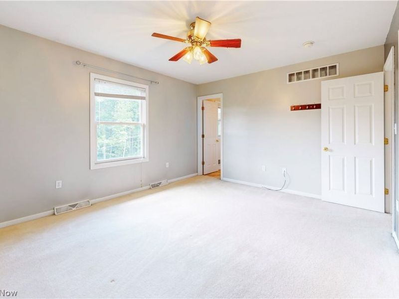3233 Saint Charles Drive, Steubenville, OH 43952 Photo 11