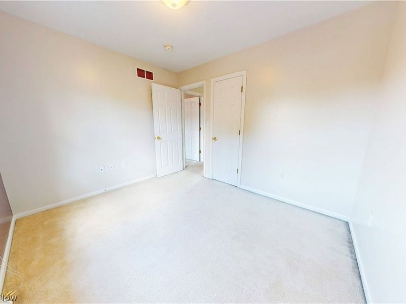 3233 Saint Charles Drive, Steubenville, OH 43952 Photo 13