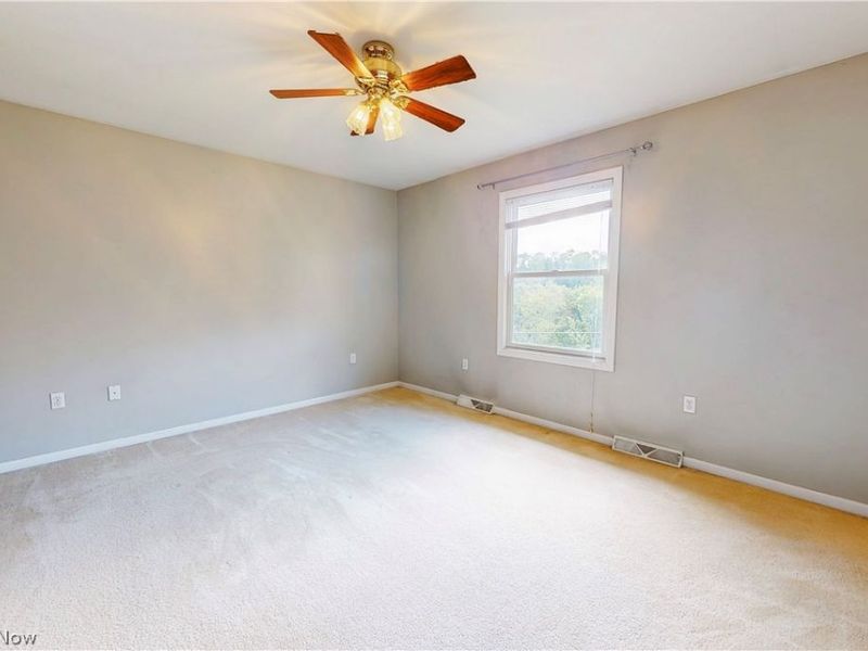 3233 Saint Charles Drive, Steubenville, OH 43952 Photo 15
