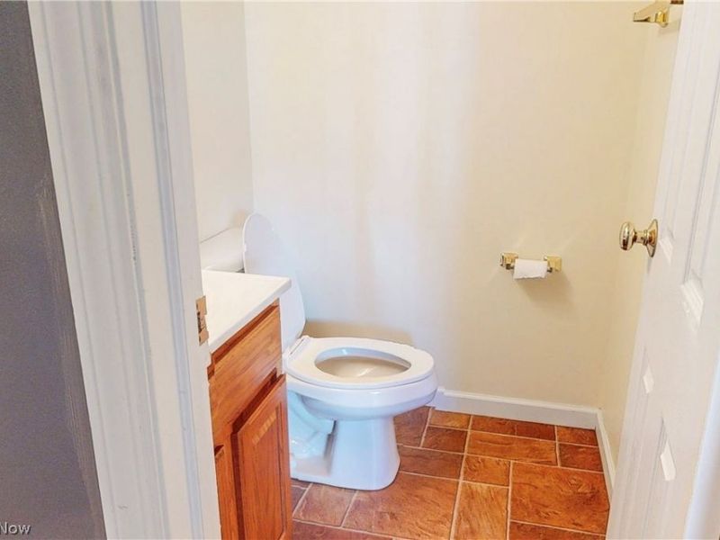 3233 Saint Charles Drive, Steubenville, OH 43952 Photo 20