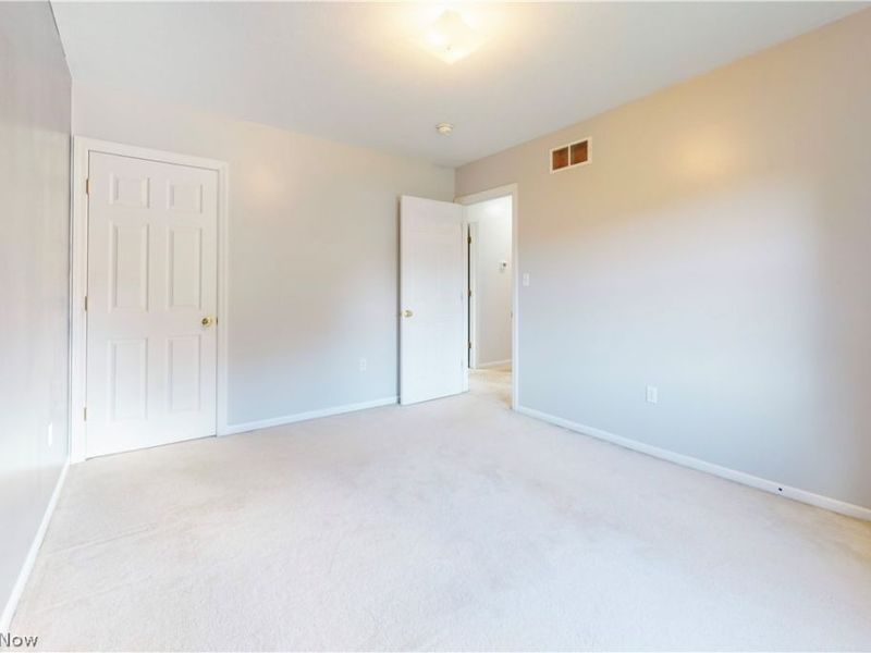 3233 Saint Charles Drive, Steubenville, OH 43952 Photo 24