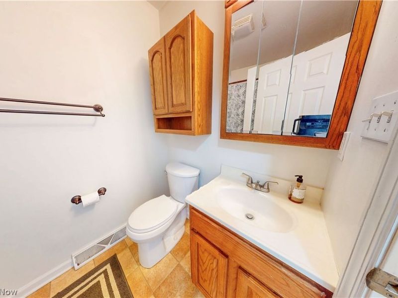 3233 Saint Charles Drive, Steubenville, OH 43952 Photo 38