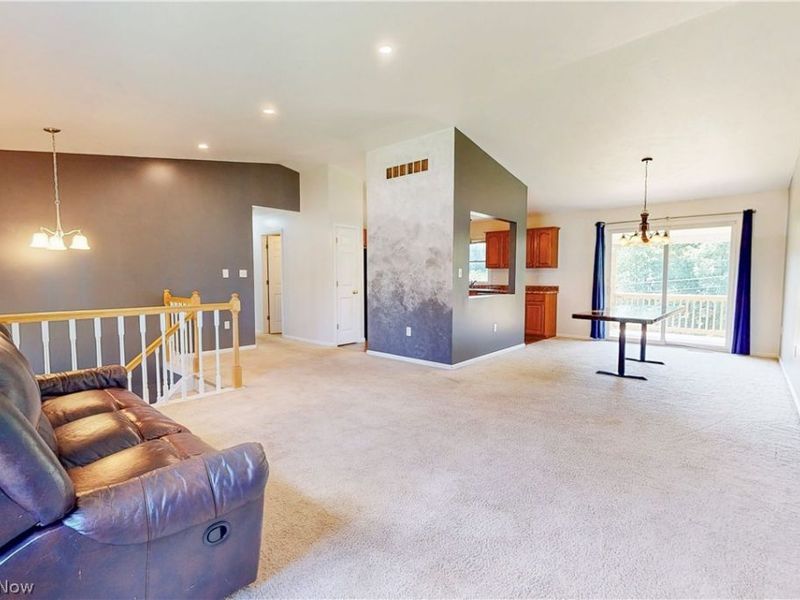3233 Saint Charles Drive, Steubenville, OH 43952 Photo 4