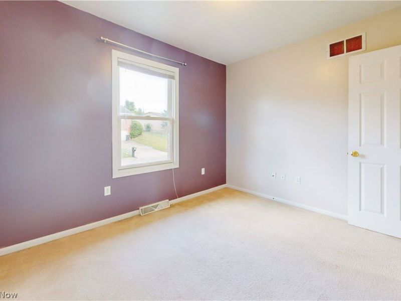 3233 Saint Charles Drive, Steubenville, OH 43952 Photo 47
