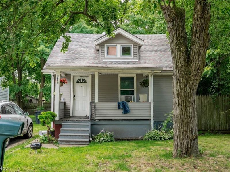 982 Eva Avenue, Akron, OH 44306 Photo 1