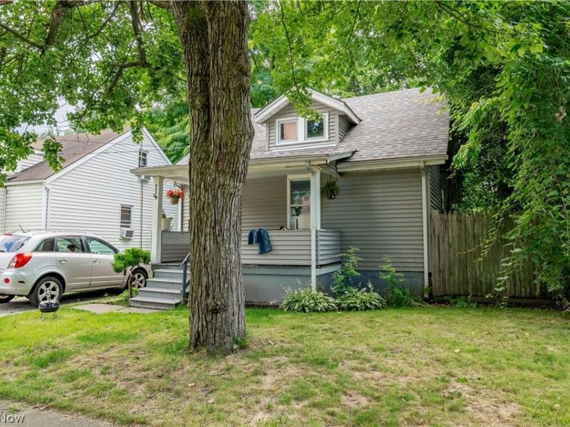 982 Eva Avenue, Akron, OH 44306 Photo 3