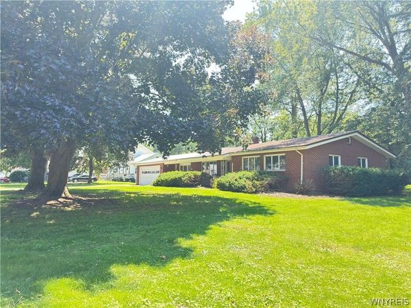 325 McChesney Street, Wilson, NY 14172