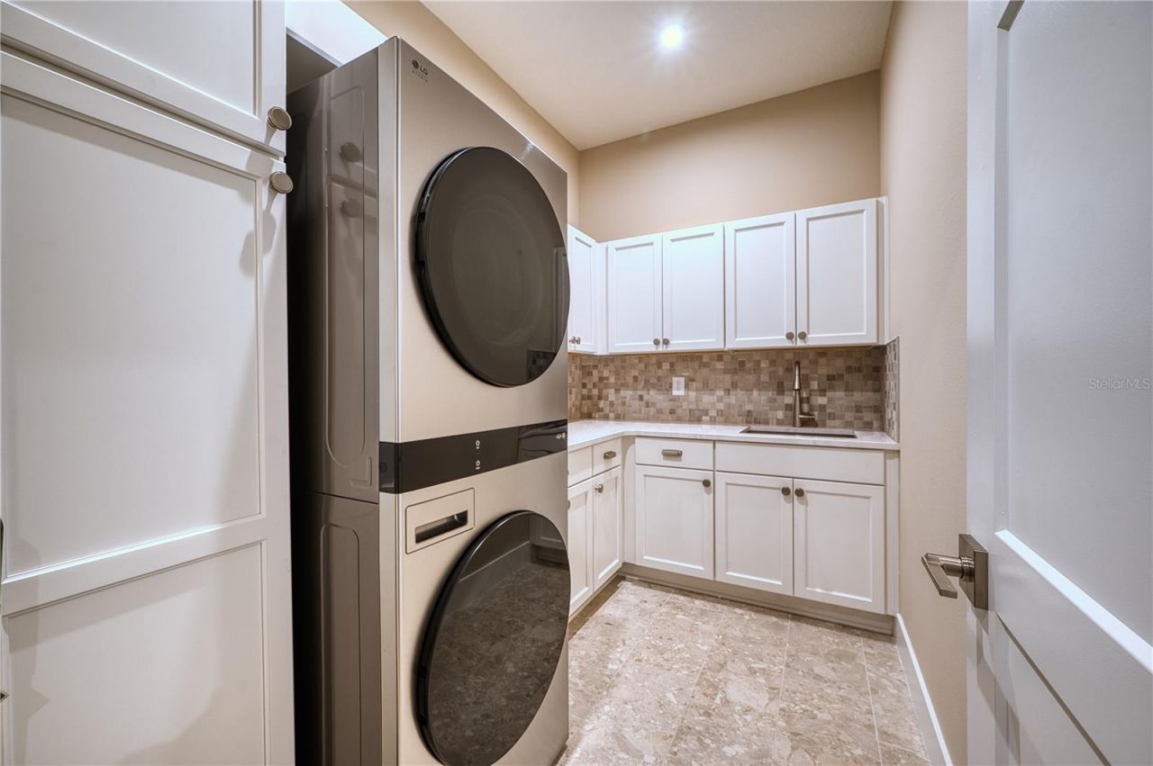 4584 Cedron Court, Sarasota, FL 34240 Photo