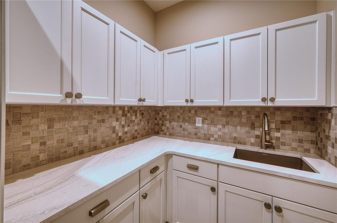 4584 Cedron Court, Sarasota, FL 34240 Photo