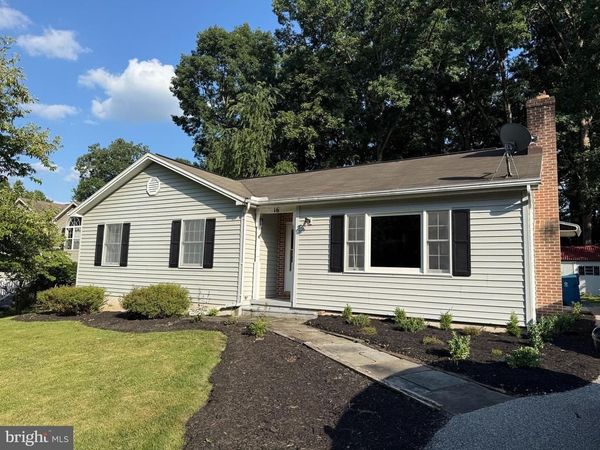 16 HALLECK DRIVE, EAST BERLIN, PA 17316