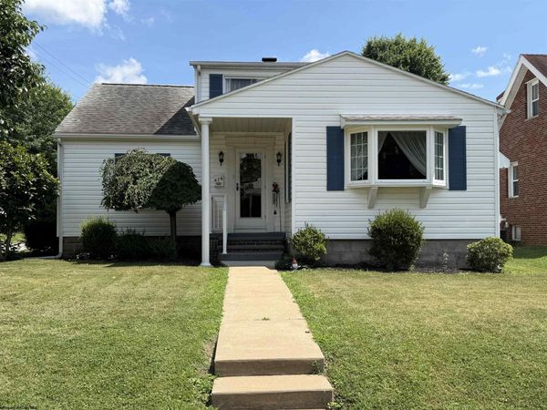 616 N 3rd Avenue, Paden City, WV 26159