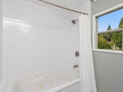 7070 Robin Hood Way, Granite Bay, CA 95746 Photo