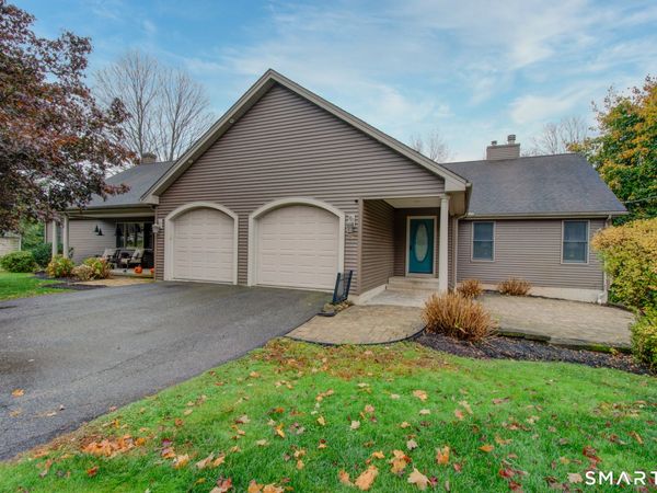 23 Wildwood Acres , Middlefield, CT 06481