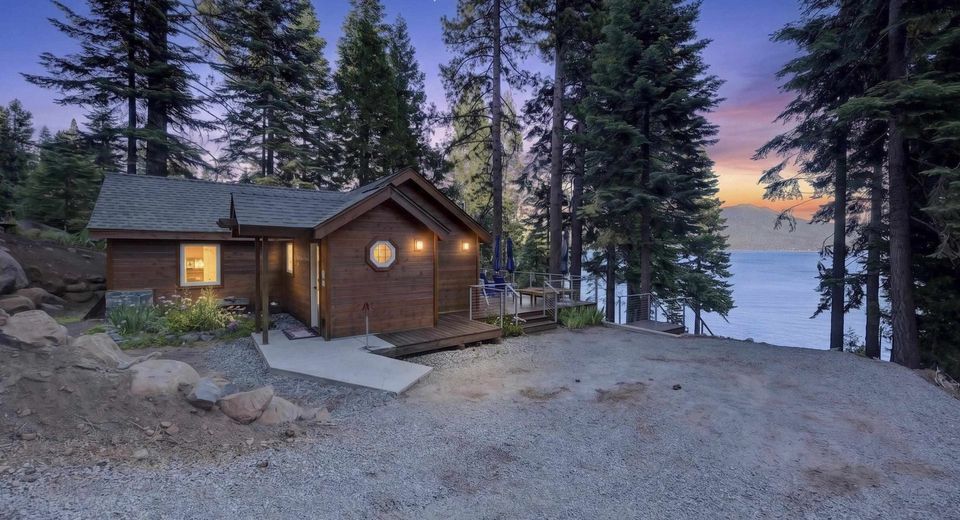 664 Peninsula Drive, Lake Almanor, CA 96137 Photo