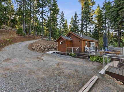 664 Peninsula Drive, Lake Almanor, CA 96137 Photo