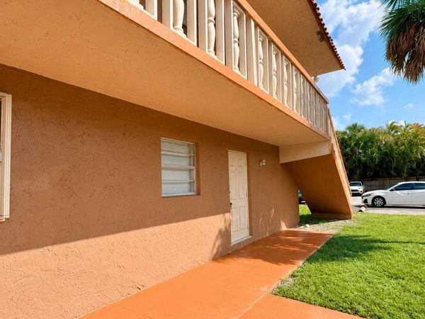 7830 NW 33rd Street, Hollywood, FL 33024