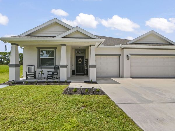 6128 NW DENSAW Terrace, Port St. Lucie, FL 34986