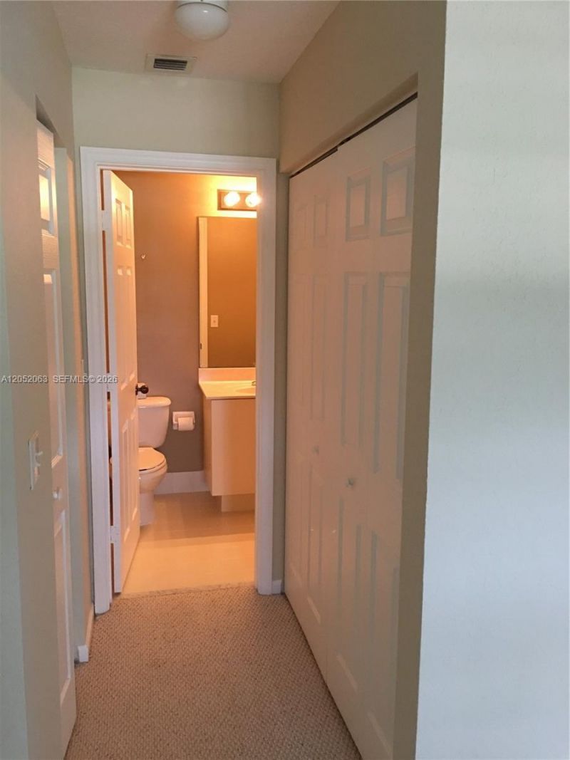 4258 Vineyard Cir , Weston, FL 33332 Photo