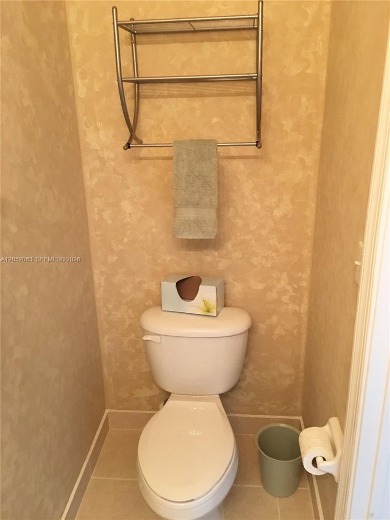 4258 Vineyard Cir , Weston, FL 33332 Photo