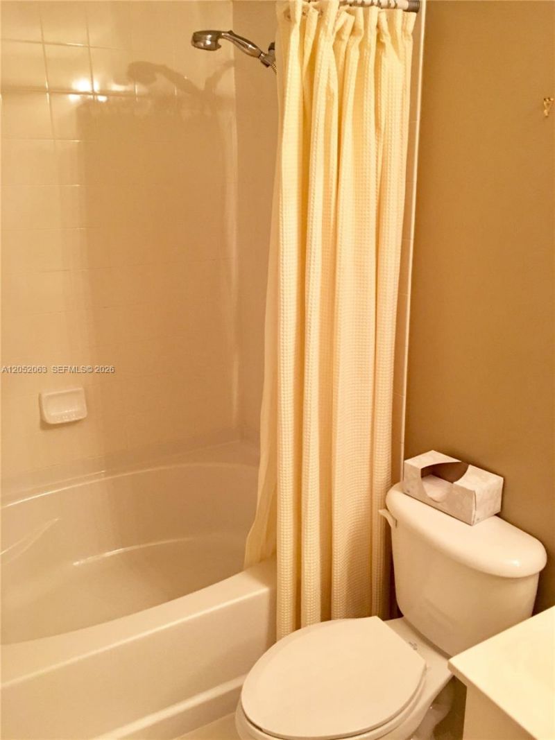 4258 Vineyard Cir , Weston, FL 33332 Photo