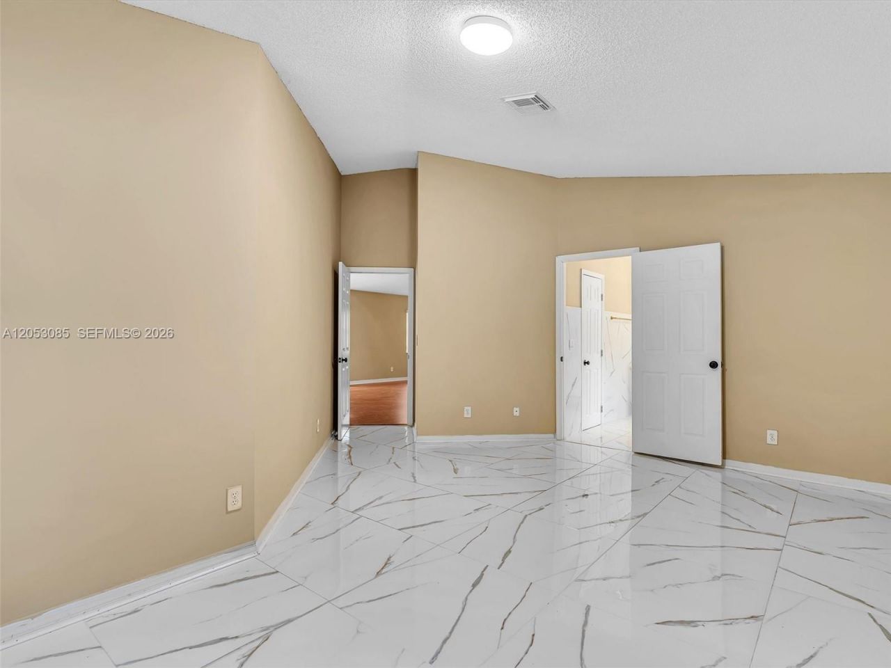 7249 NW 1st Mnr , Plantation, FL 33317 Photo