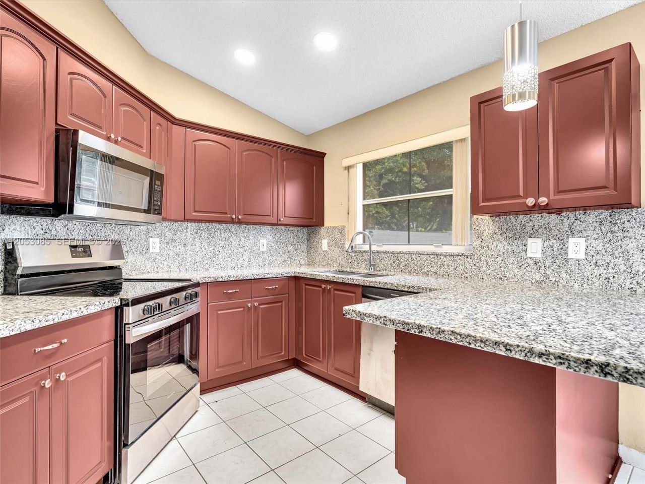 7249 NW 1st Mnr , Plantation, FL 33317 Photo
