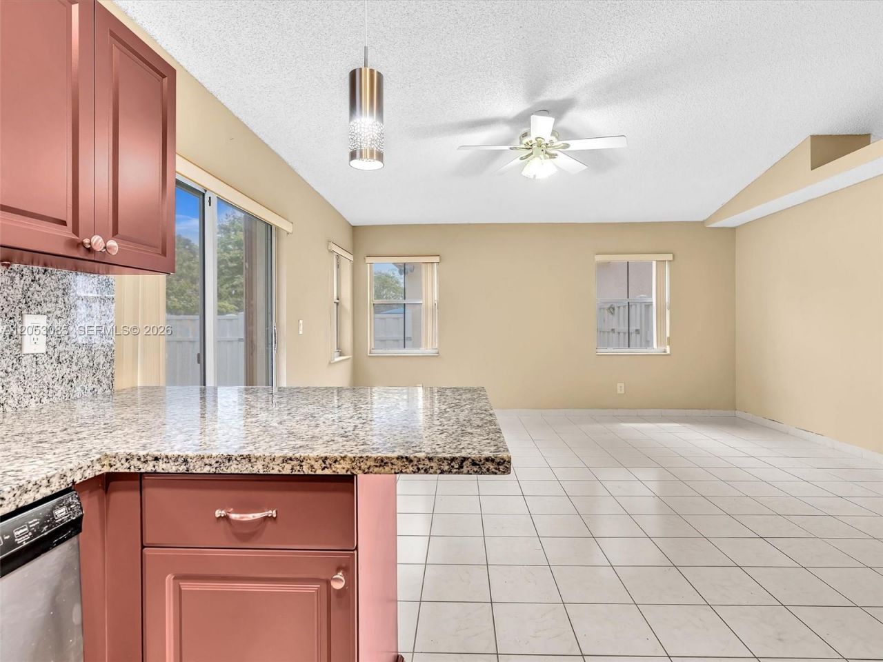 7249 NW 1st Mnr , Plantation, FL 33317 Photo