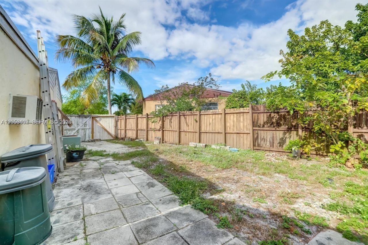2200 SW 42nd Way , Unit A, Fort Lauderdale, FL 33317 Photo