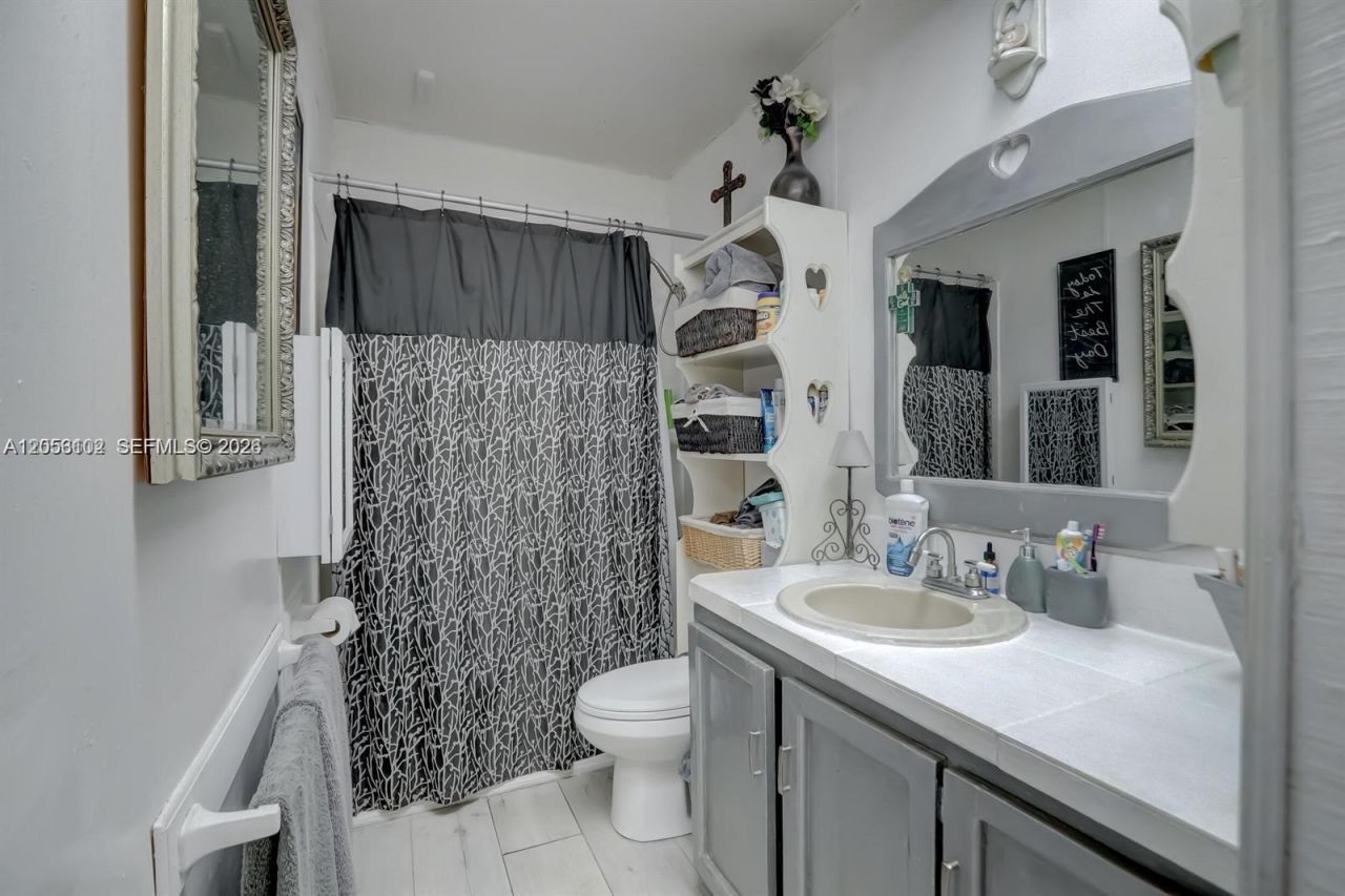 2200 SW 42nd Way , Unit A, Fort Lauderdale, FL 33317 Photo