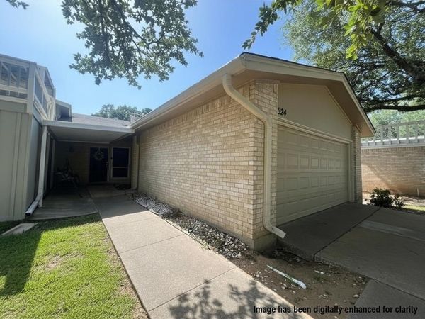 1324 El Camino Real, Euless, TX 76040