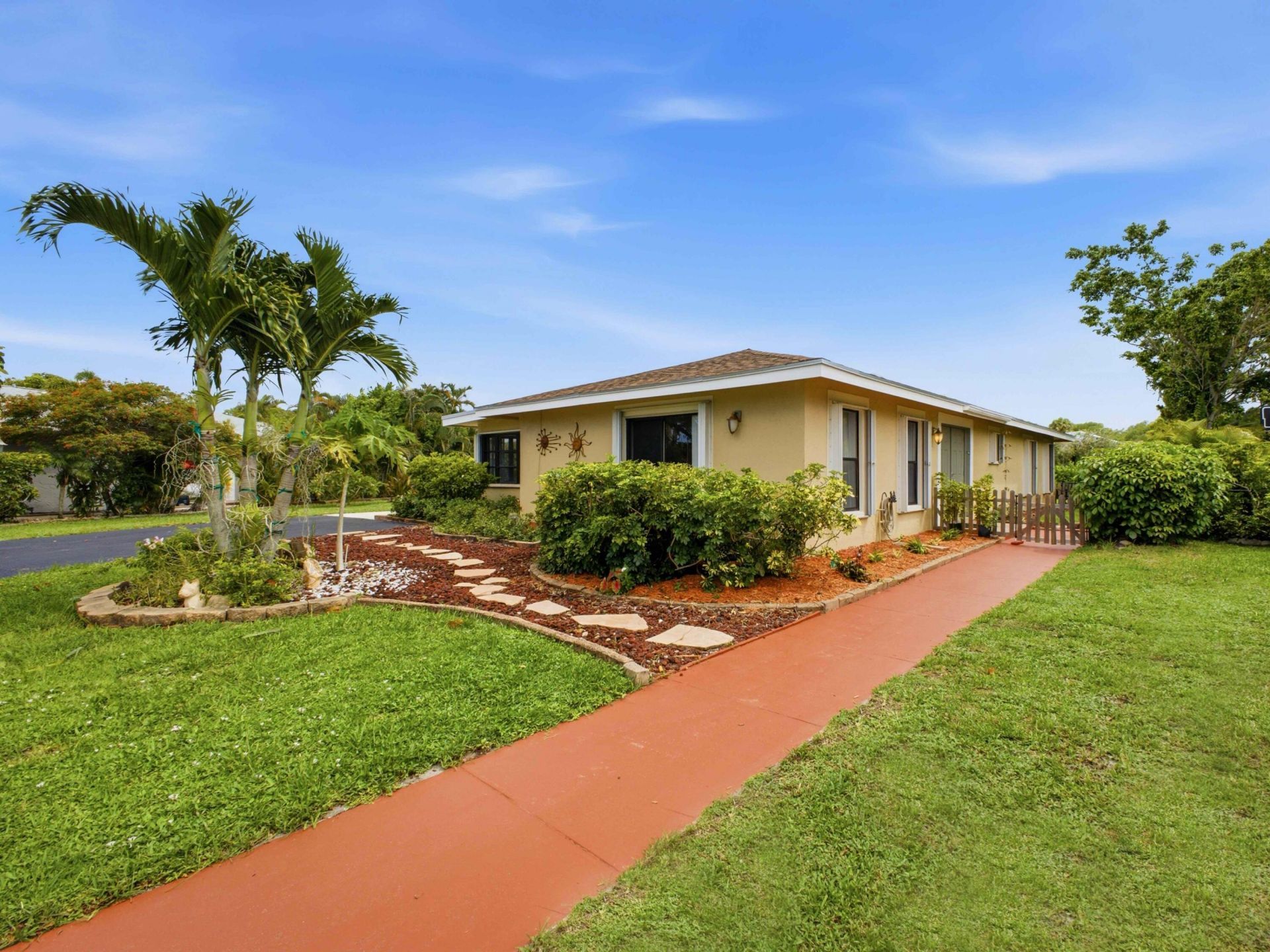 7539 Ace Road N, Greenacres, FL 33467 Photo