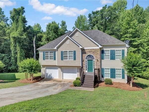175 River North Court , Covington, GA 30016