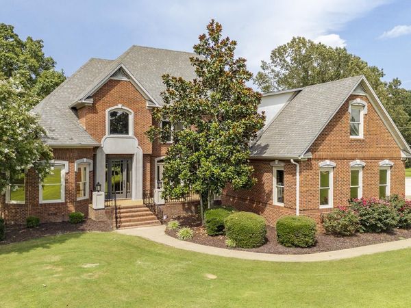 245 NELLIE LN , Savannah, TN 38372