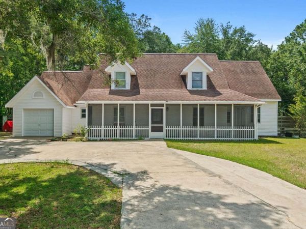 157 Ole Oak Road, Allenhurst, GA 31301