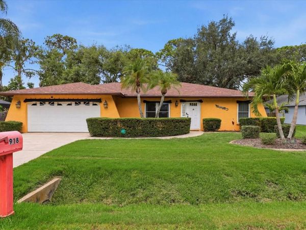 918 ELL WAY , SARASOTA, FL 34243
