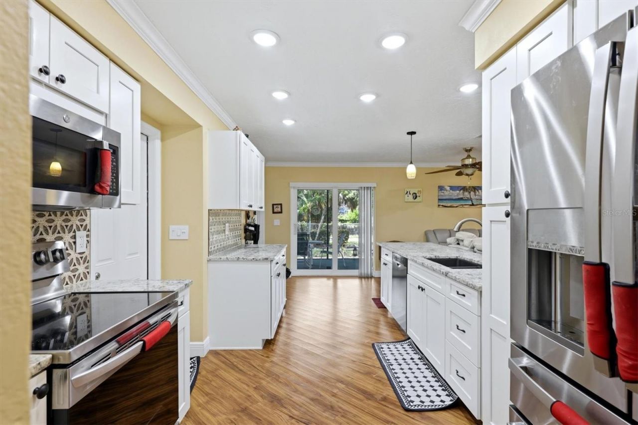 918 Ell Way, Sarasota, FL 34243 Photo
